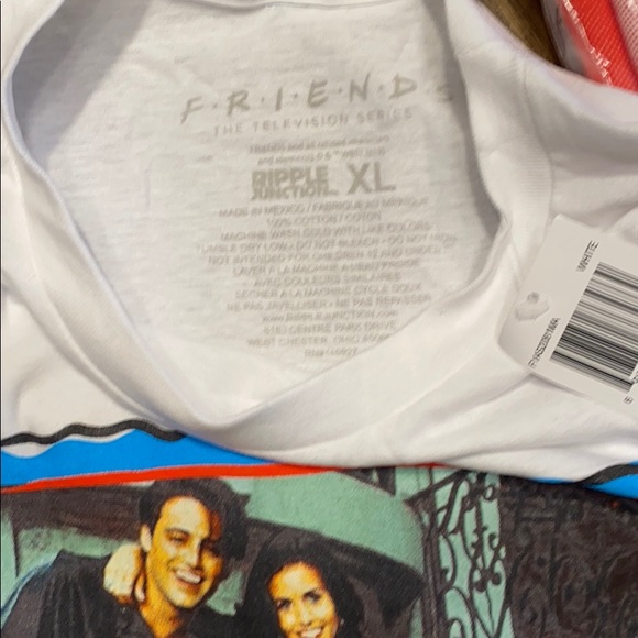 Friends frame men’s graphic T-Shirt XL - Picture 3 of 3